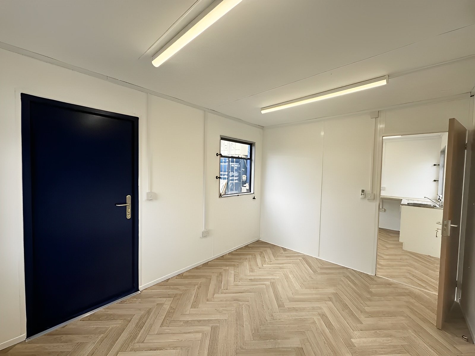 MW Containers 32ft x 10ft Custom Cabin Office | Canteen | 1+1 WC Wash Rooms | Anti-Vandal - Image 5